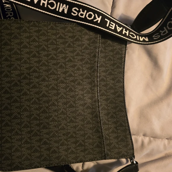 Michael Kors Black Crossbody Bag - Picture 7 of 7